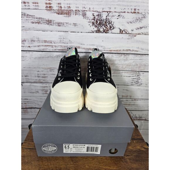 Palladium Revolt LO TX Black White Womens Platform Shoes womens size 6.5 NIB - Picture 2 of 6